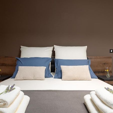 Holiday Home Maslina Пореч Экстерьер фото